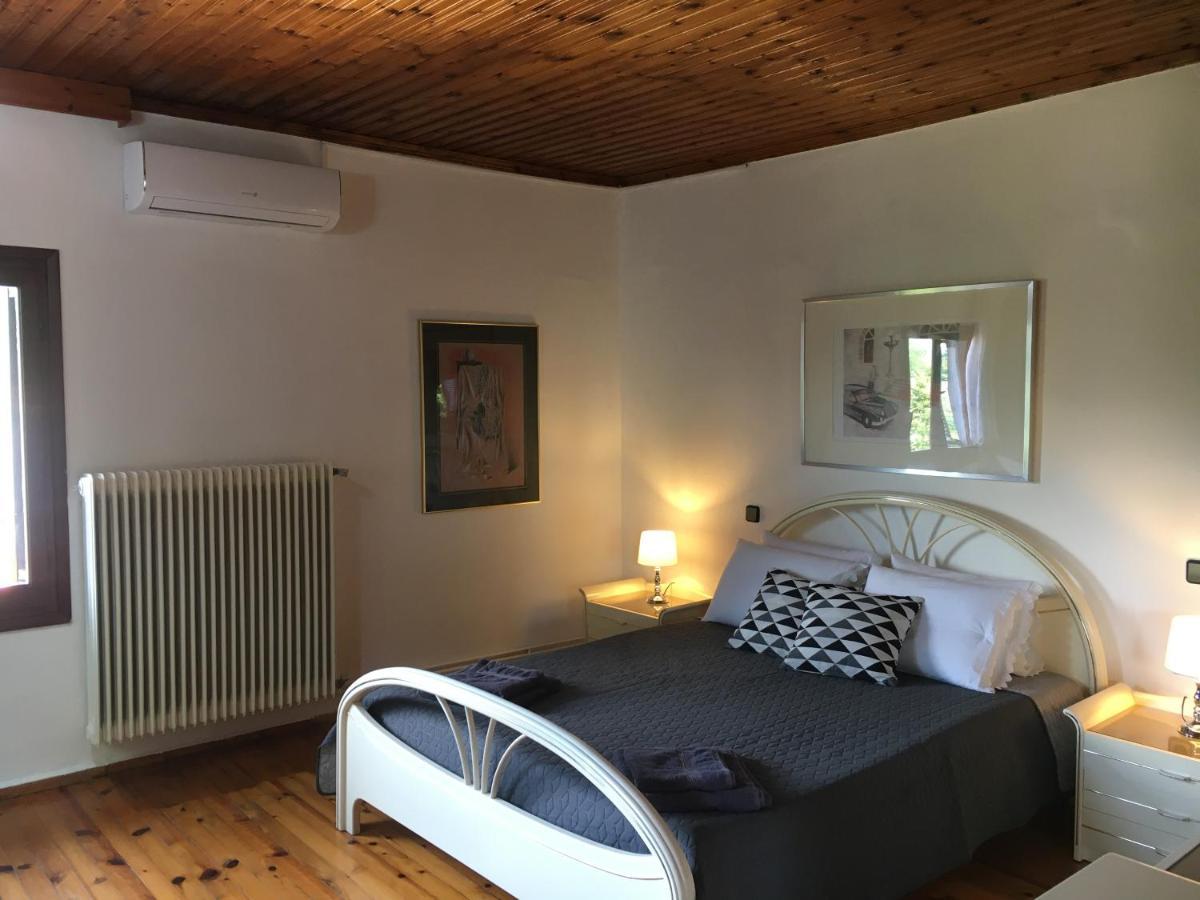 Sarakinas Farm House 卡兰巴卡 外观 照片